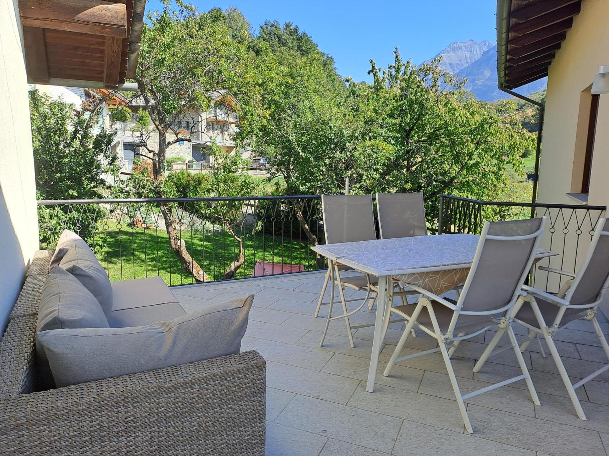 Aosta Stunning Panoramic Views From Modern Two Bedroom Apartment Esterno foto